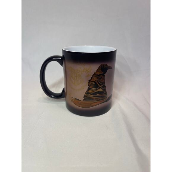 Coloring changing Harry Potter mug-Hufflepuff - Picture 3 of 6